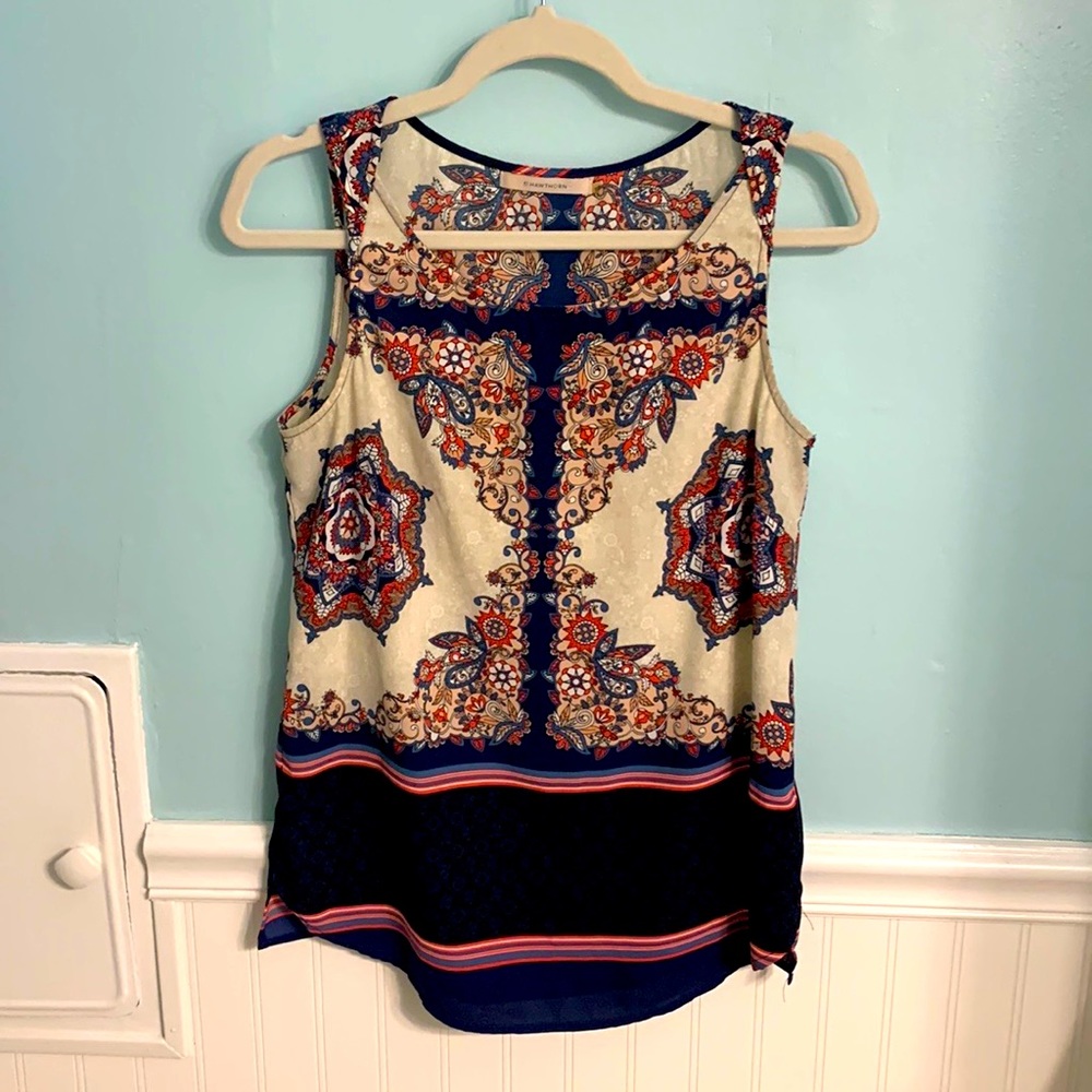 XS Pattern Sleeveless Blouse